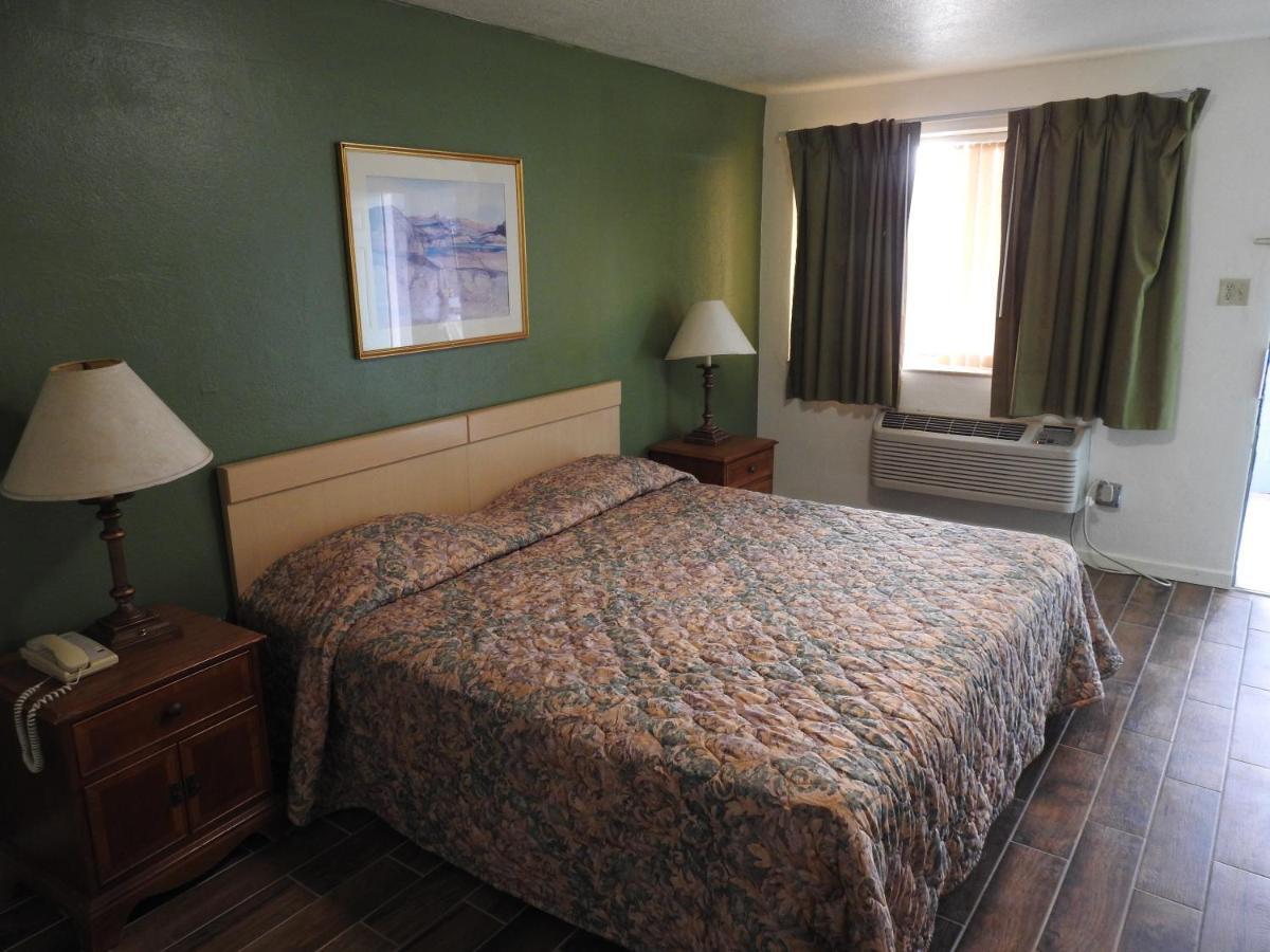 Downtown Inn แอลบูเคอร์คี ภายนอก รูปภาพ