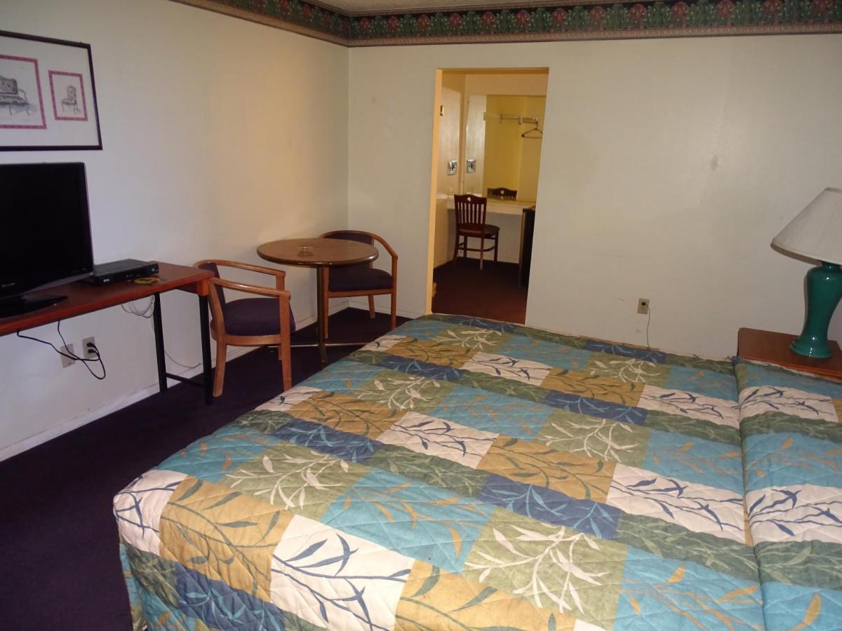 Downtown Inn แอลบูเคอร์คี ภายนอก รูปภาพ
